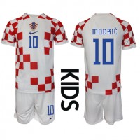 Camisa de time de futebol Croácia Luka Modric #10 Replicas 1º Equipamento Infantil Mundo 2022 Manga Curta (+ Calças curtas)